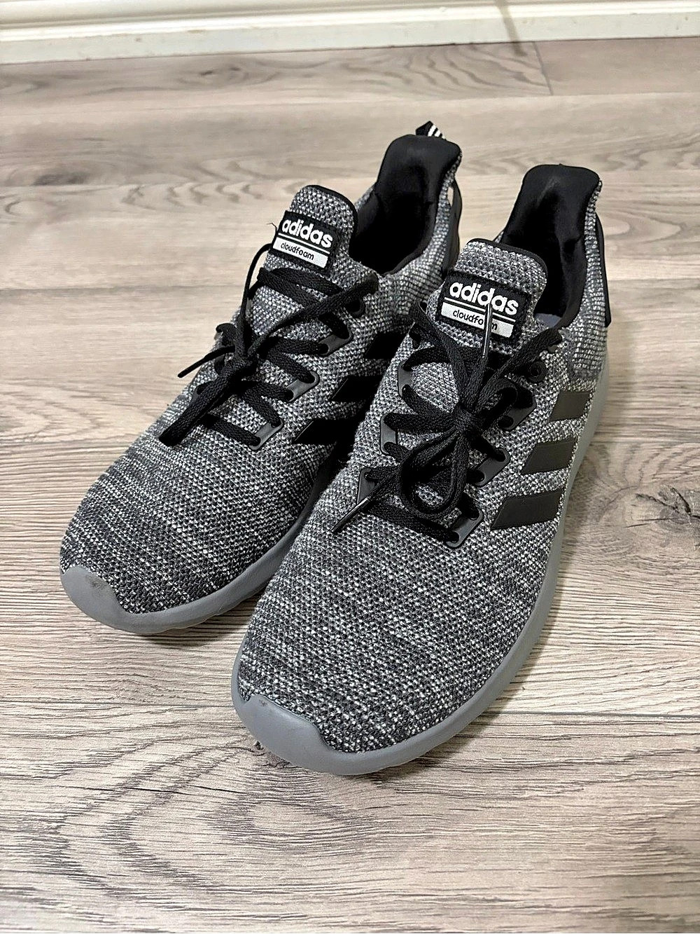adidas Men’s Athletic Shoes Gray & Black US 10.5